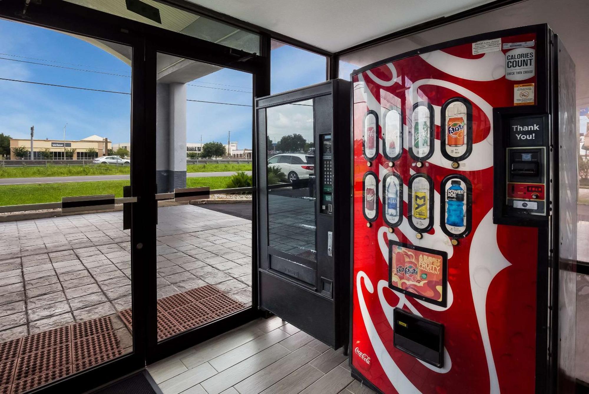 Econo Lodge Mobile Exterior photo